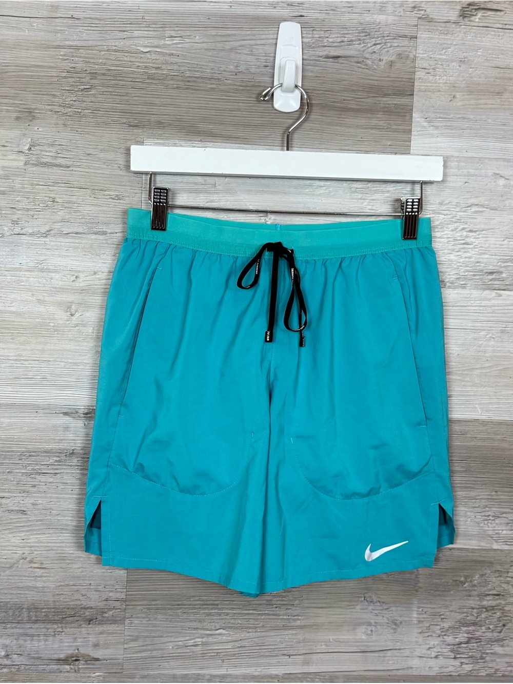 Nike Men's Flex Stride 7" Dri-FIT Running Shorts - Teal / Aqua Blue Small